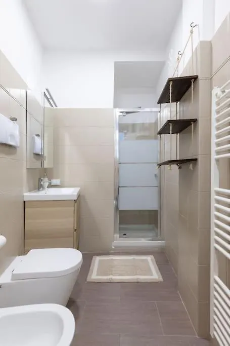 Central Apartment De Angeli Charm Residence Milan
